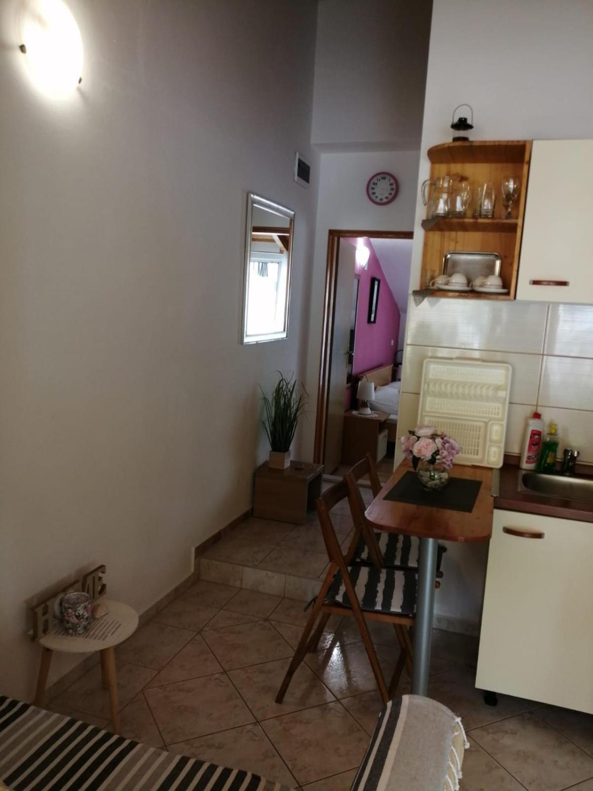 Mala Basina -Maslina Apartment Vrbanj Ngoại thất bức ảnh