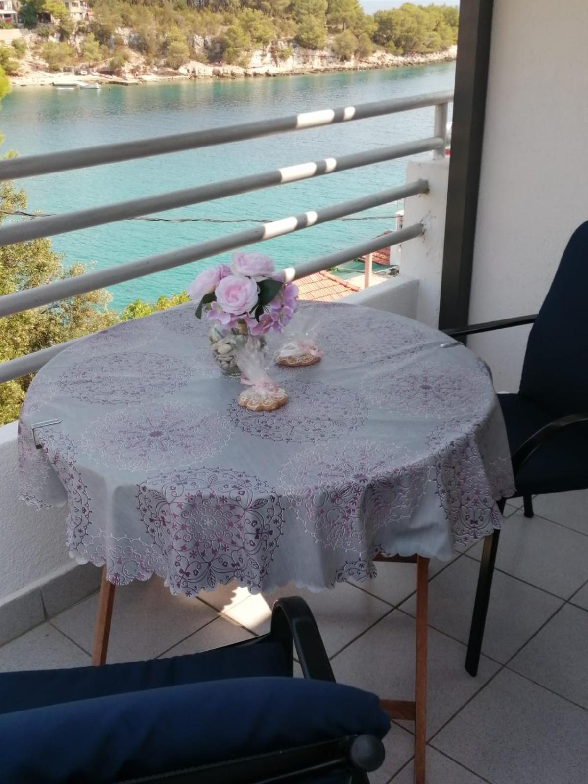 Mala Basina -Maslina Apartment Vrbanj Ngoại thất bức ảnh
