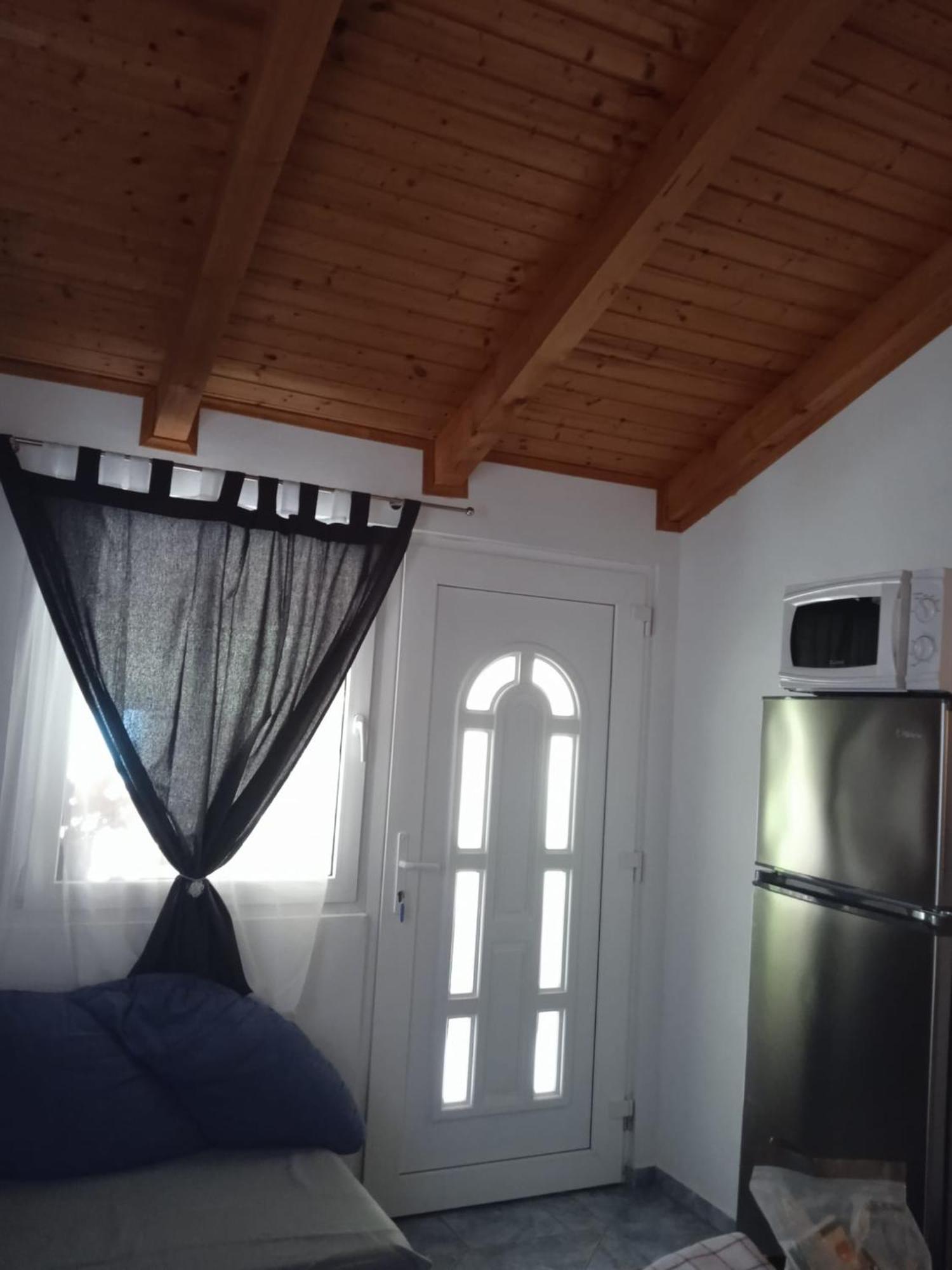 Mala Basina -Maslina Apartment Vrbanj Ngoại thất bức ảnh