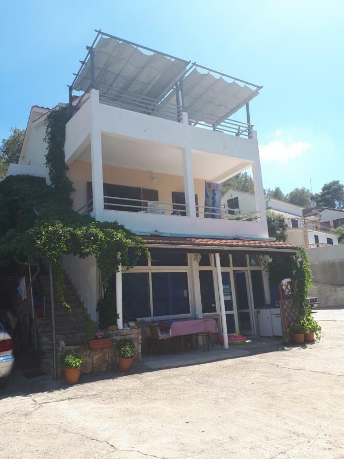 Mala Basina -Maslina Apartment Vrbanj Ngoại thất bức ảnh