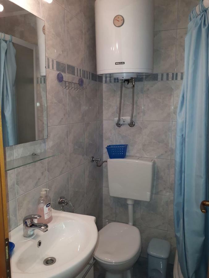 Mala Basina -Maslina Apartment Vrbanj Ngoại thất bức ảnh